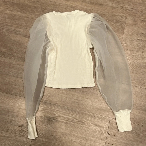 Zara White Longsleeve - Picture 3 of 3
